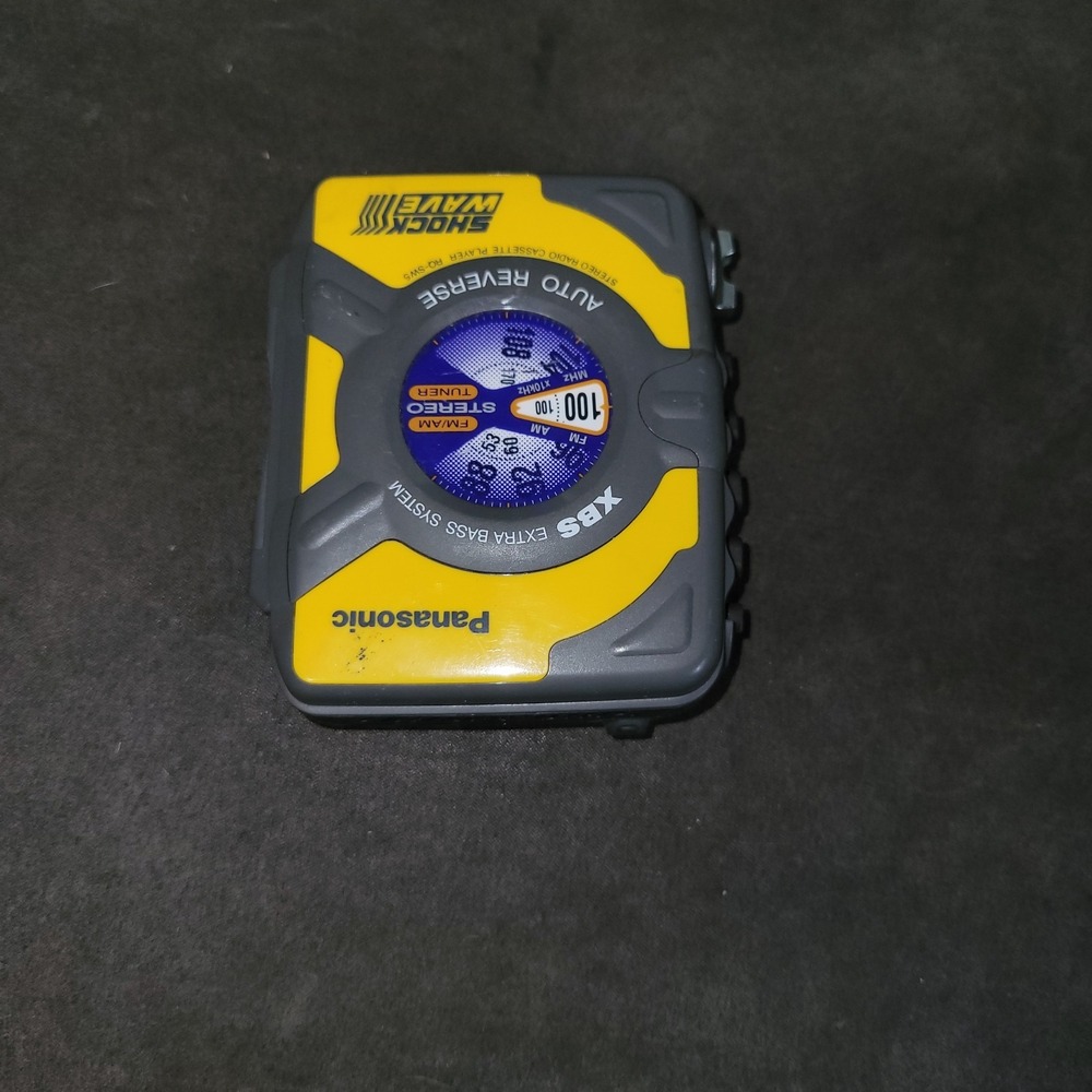 Panasonic Shockwave XBS RQ-SW5V Portable AM/FM Cassette Player